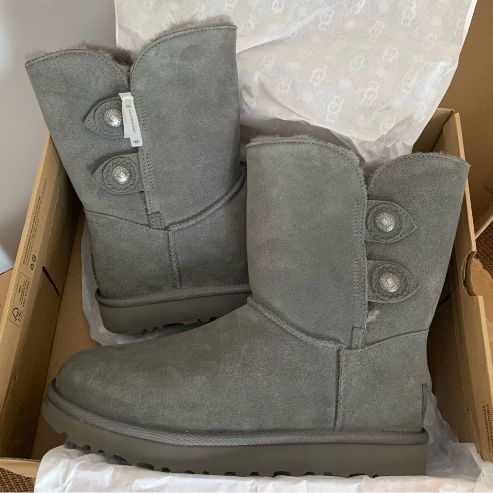 UGG Marciela II Boot in Grey - Size 8 - Water Resistant